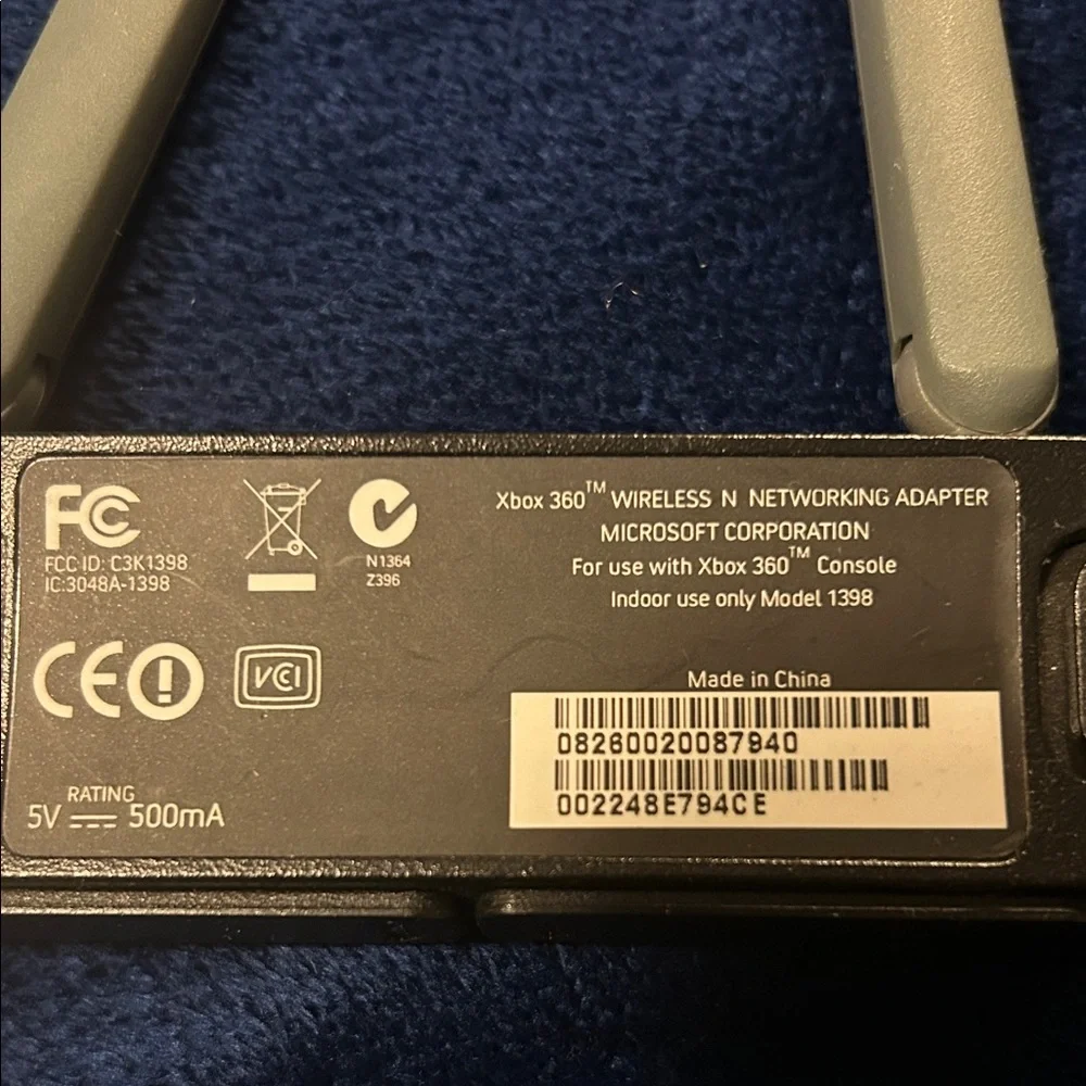 Microsoft Xbox 360 Wireless Networking Adapter - Black and Gray